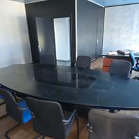 Mobili di design per svuotamento uffici