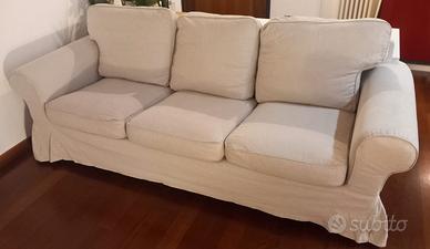 Divano "Ektorp" Ikea 3 posti con 2 rivestimenti