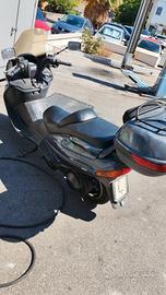 Suzuki Burgman 400