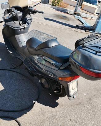 Suzuki Burgman 400