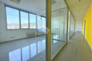 CAPANNONE A CAROBBIO DEGLI ANGELI