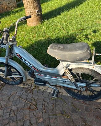Motorino tomos