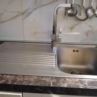 Lavandino con miscelatore