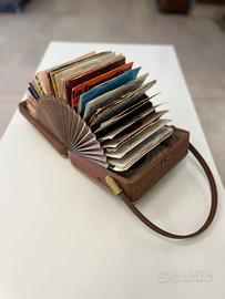 Dischi 45 Giri Assortiti Con Contenitore