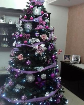 Albero di Natale mt. 2,50 compreso di addobbi