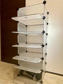 Scarpiera con ripiani trasparenti