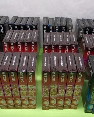 Kit 60 Videocassette VHS TDK 180 minuti, HS180 e E