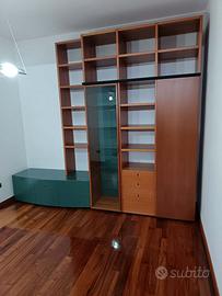 Soggiorno Poliform con ante scorrevoli