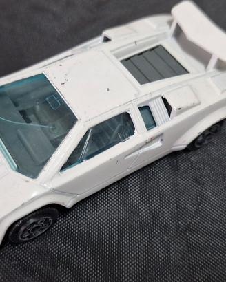 lamborghini countach