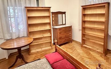 Casa della nonna da svuotare mobili eleganti