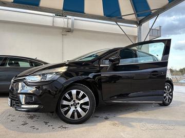 Renault Clio dCi 8V 75CV Start&Stop 5 porte Energy