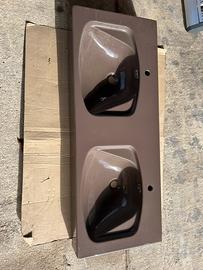 Doppio lavabo da appoggio sovrapiano in resina