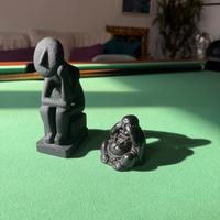 Coppia sculture Buddhapensatore – India e Parigi