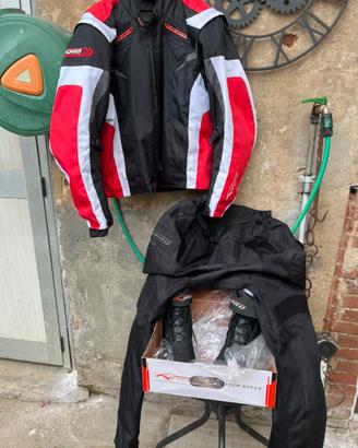 Tuta moto 2xl pari al nuovo