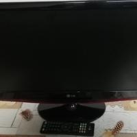 Tv monitor 22 pollici LG 
