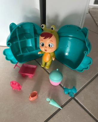 Cry Babies Carol serie casetta alata
