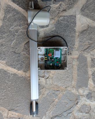 Motore cancello elettrico centralina telecomandi