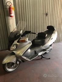 Suzuki burgman 650