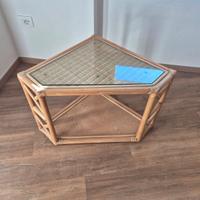 Tavolino angolare vintage in vimini