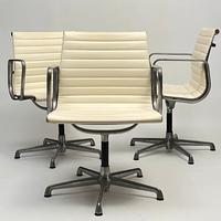 3+1 sedie Eames EA107 Herman Miller by ICF