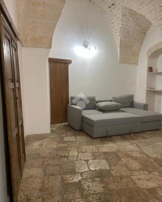 CASA SEMINDIPENDENTE A CAROVIGNO