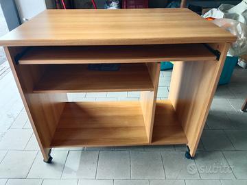 scrivania per PC ufficio casa