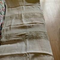 Tovaglia bianca ricamata