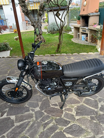 Moto Brixton Cromwell 250