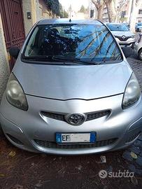 Toyota Aygo 1.0 uniproprietario-2010