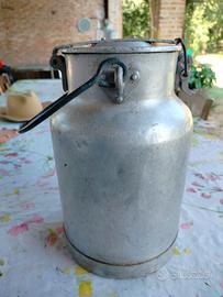 bidone latte antico