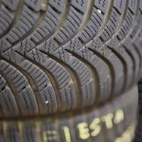 Cerchi e gomme Ford Fiesta 