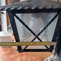 lampada in ferro battuto nera