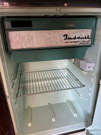 Frigorifero piccolo indesit