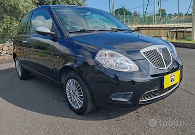 Lancia Ypsilon 1.2 8v Argento