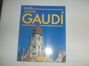 LIBRO ARCHITETTURA ANTONI GAUDI' TASCHEN