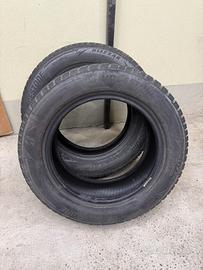 2 pneumatici invernali Bridgestone 195 60 15