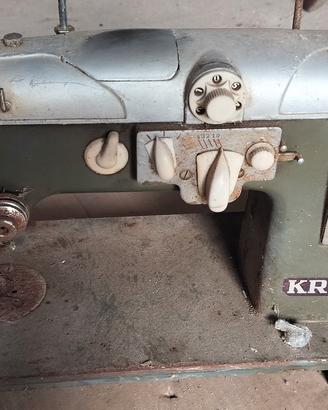 macchina da cucire d'epoca KRUP 
