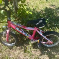 Caschi per bambini + bicicletta