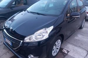 Peugeot 208 1.4 hdi