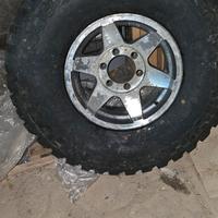 Gomme e cerchi 33x12.50x15 