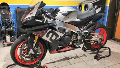 Aprilia RSV4 2021  11 Mila km targata