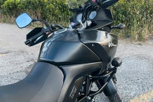 Suzuki V Strom DL 2006