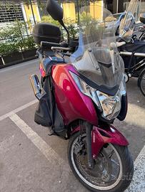Honda integra 700