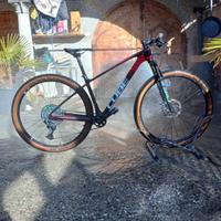 cube C 68X race taglia M