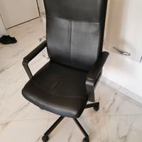 POLTRONA PELLE NERA COME NUOVA