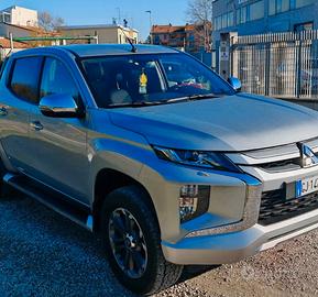 Mitsubishi L200 2.3 D Club Cab 4x4 Super Select In