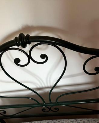 Letto Singolo in ferro battuto con comodino