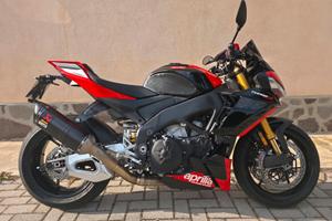 Aprilia Tuono V4 Factory SBK 09 Edition