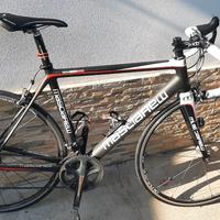bici da corsa in carbonio 