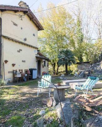 Villa di 105 m² con più di 5 locali a Roccantica